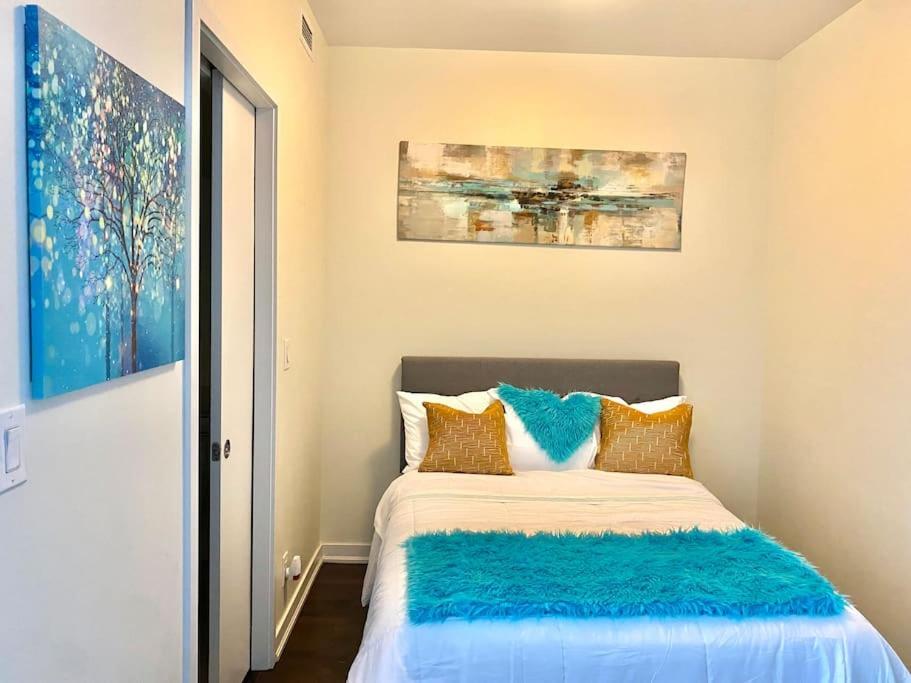 Cozy 2 Bedroom Free Parking Downtown Toronto 1Min Scotiabank Arena Tff Cn Tower Rogers Centre Union Station Exterior foto