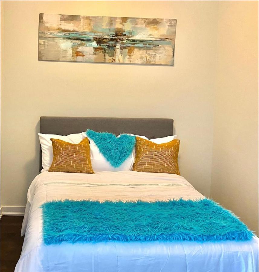 Cozy 2 Bedroom Free Parking Downtown Toronto 1Min Scotiabank Arena Tff Cn Tower Rogers Centre Union Station Exterior foto