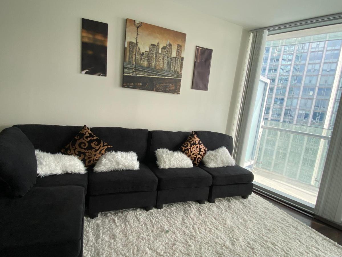 Cozy 2 Bedroom Free Parking Downtown Toronto 1Min Scotiabank Arena Tff Cn Tower Rogers Centre Union Station Exterior foto